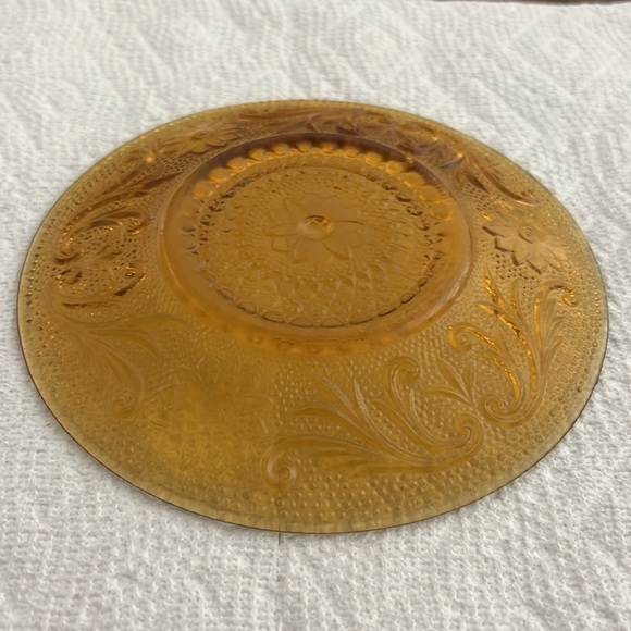 Vintage antique depression glass plate, saucer, and cup three-piece set - Picture 6 of 11